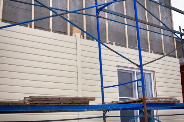 Loose Cladding Repair in Bel Air